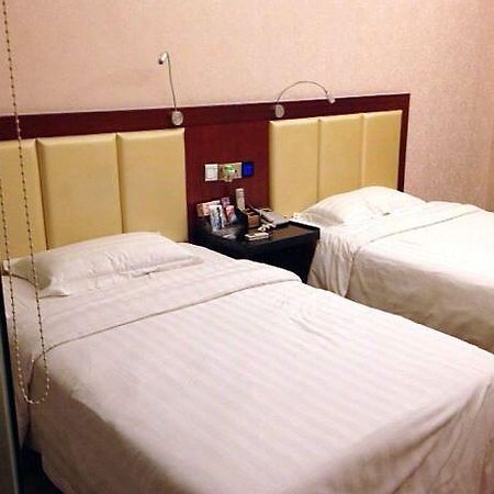 Nanjing Lukou Qiudu Hotel Екстериор снимка